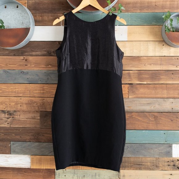Little Black Dress - Picture 1 of 2
